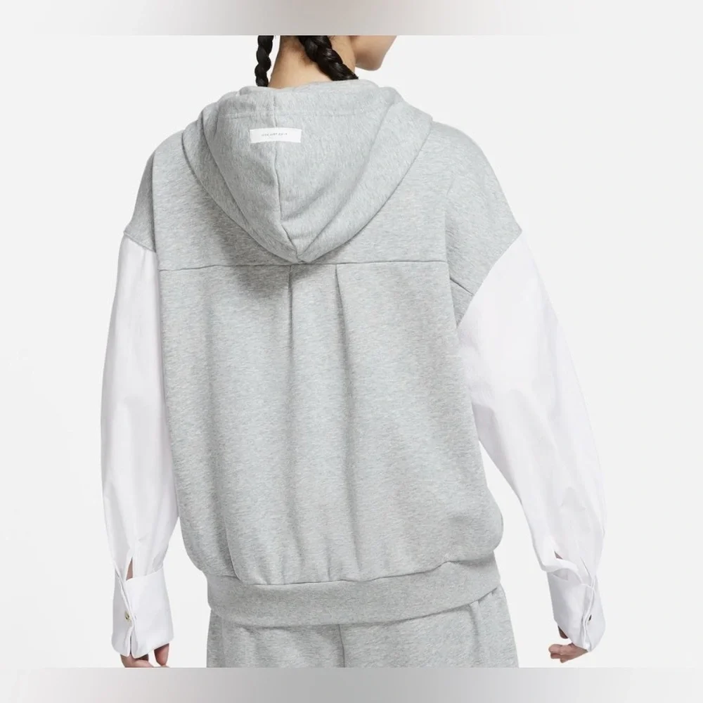 Nike Women's Sportswear Icon Clash Monogram Hoodie in Gray/White Size 1X
